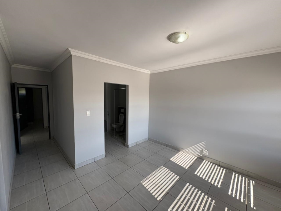 To Let 2 Bedroom Property for Rent in Melodie North West